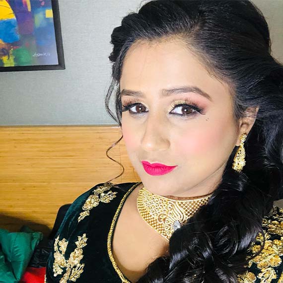 Best makeup studio in lucknow